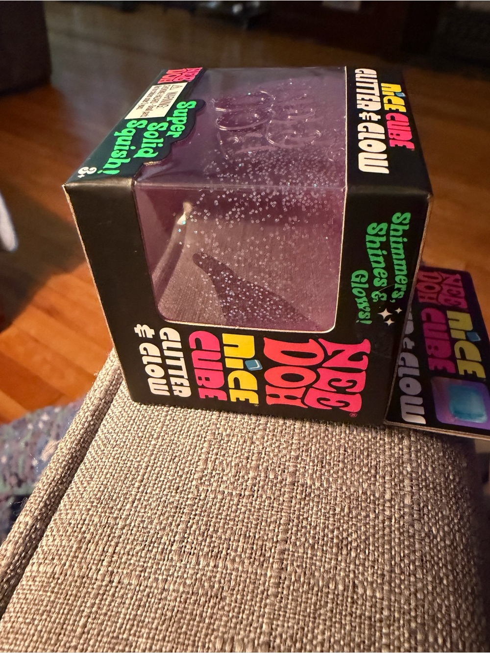 Nice Cube Glitter & Glow pink Stress Toy - Picture 4 of 6